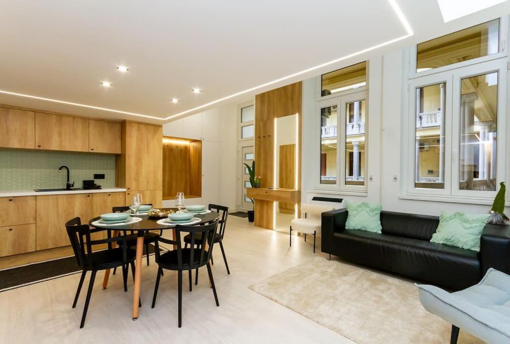 Apartman 2 Bedroom W Ac Extravagant Gallery Loft By Newave