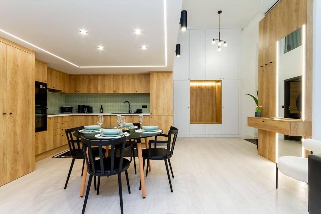 2 Bedroom W Ac Extravagant Gallery Loft By Newave Appartement